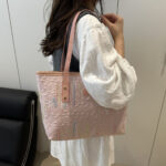 Vera Classy Tote Bag