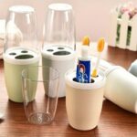 Toothbrush holder with cover