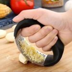 GARLIC CRUSHER