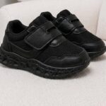 HYBRID UNISEX SOLID SNEAKERS